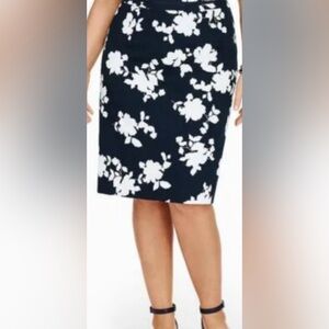 Talbots floral navy/white fully lined zip skirt.
